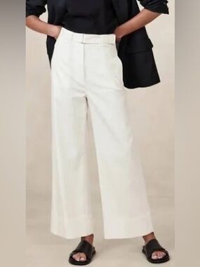 Banana Republic Oceanside Wide Leg Cropped Cream White High-Waist Pant